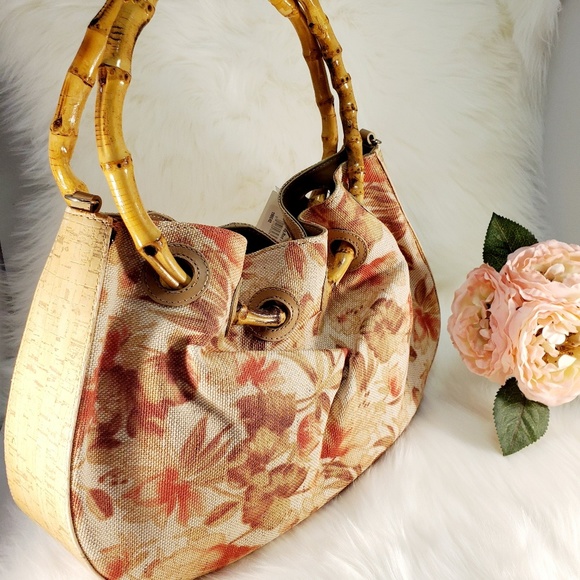 Naturalizer Handbags - NWT NATURALIZER SAIL AWAY RED FLORAL PRINT BAG